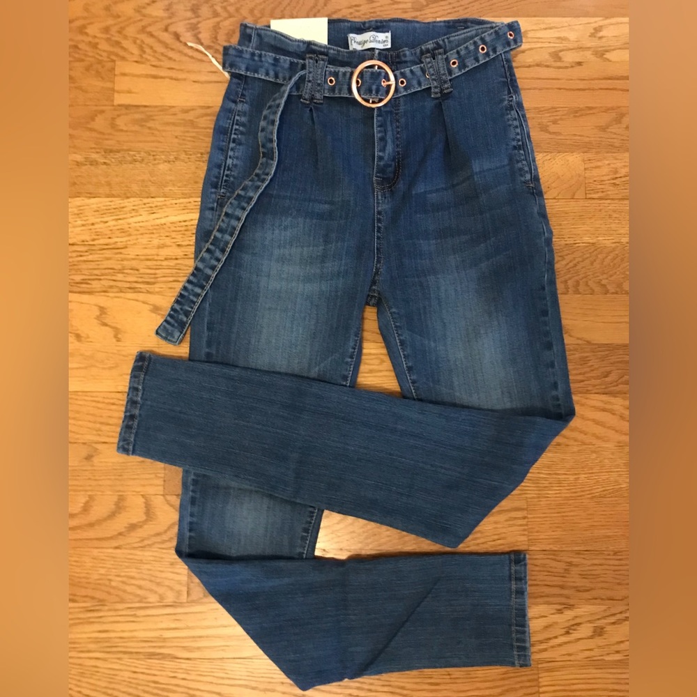 High rise belted skinny jeans size M